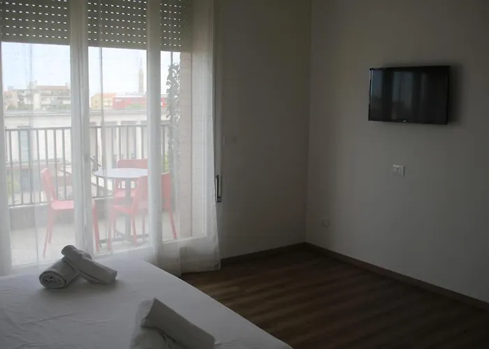 Tourism E Business Superior Rooms